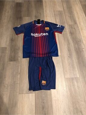 Barcelona soccer uniform XL